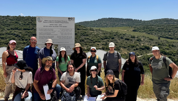 Students visiting Matta LTER
